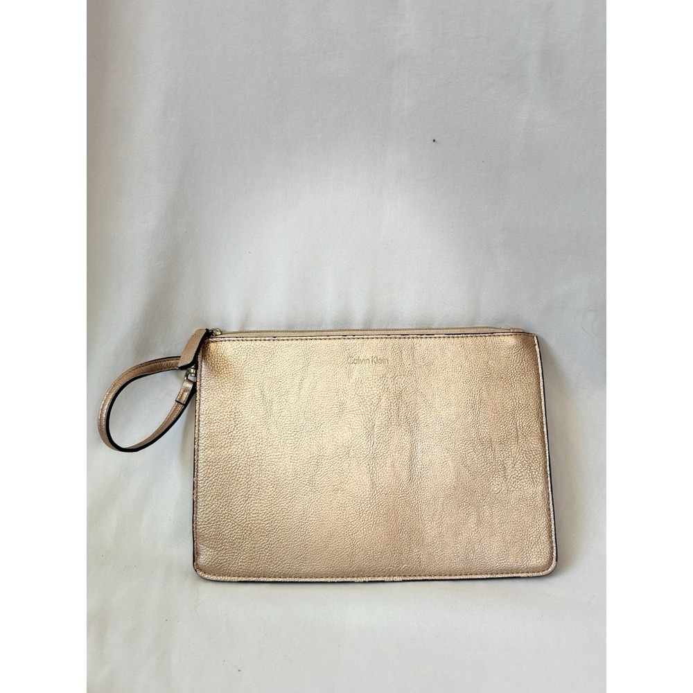 CALVIN‎ KLEIN Metallic Blush Powder Pink Vegan Faux Leather Zip Wristlet Clutch - Picture 3 of 6